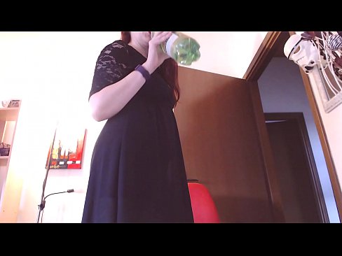 ❤️ Isang sunud-sunod na alipin na mahilig sa marumi at masarap na panty ang napilitang magsalsal matapos mapanood ang video na ito! ❤️❌ Porn video sa amin ﹏
